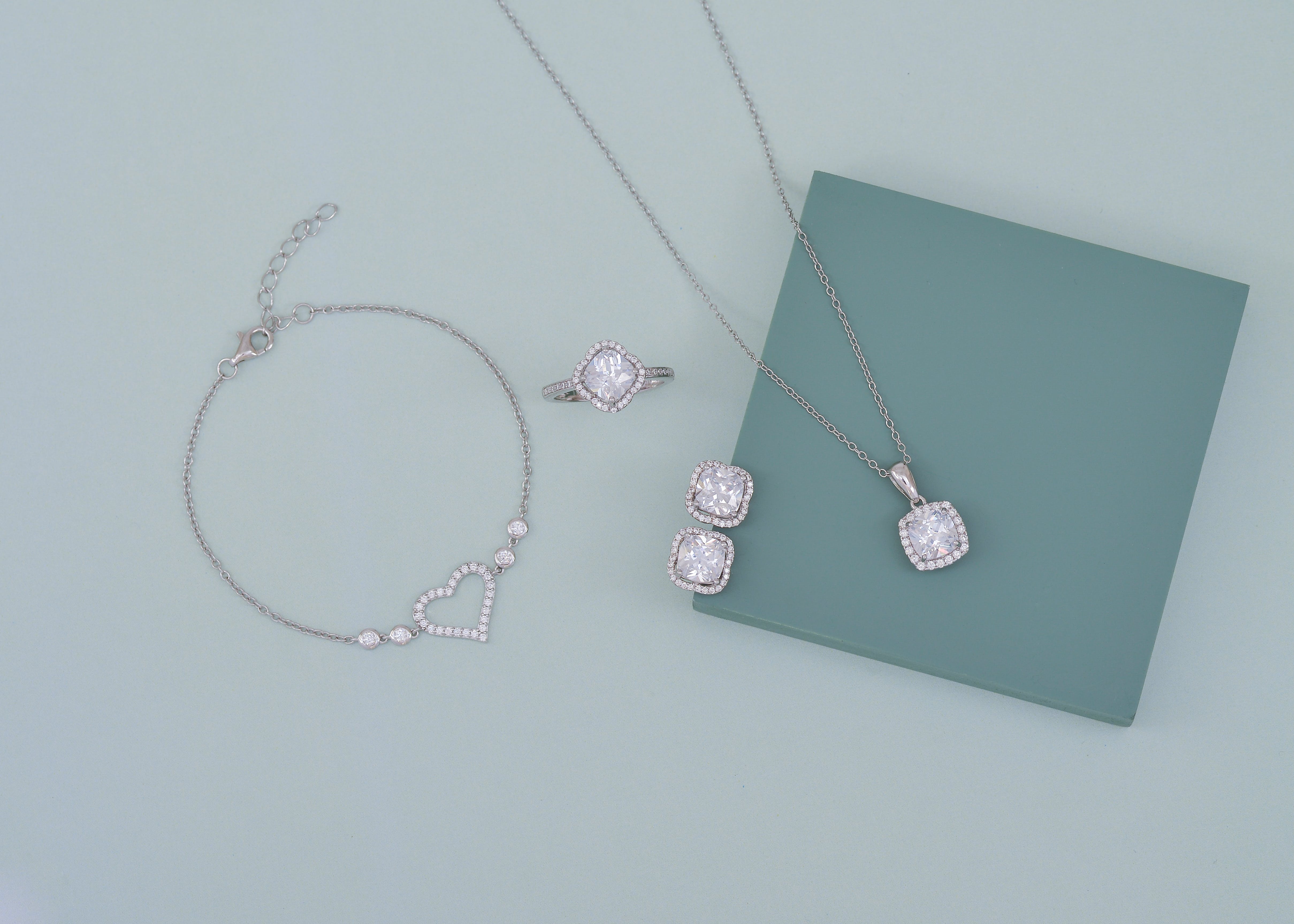 The Ultimate Guide to Heirloom Jewelry