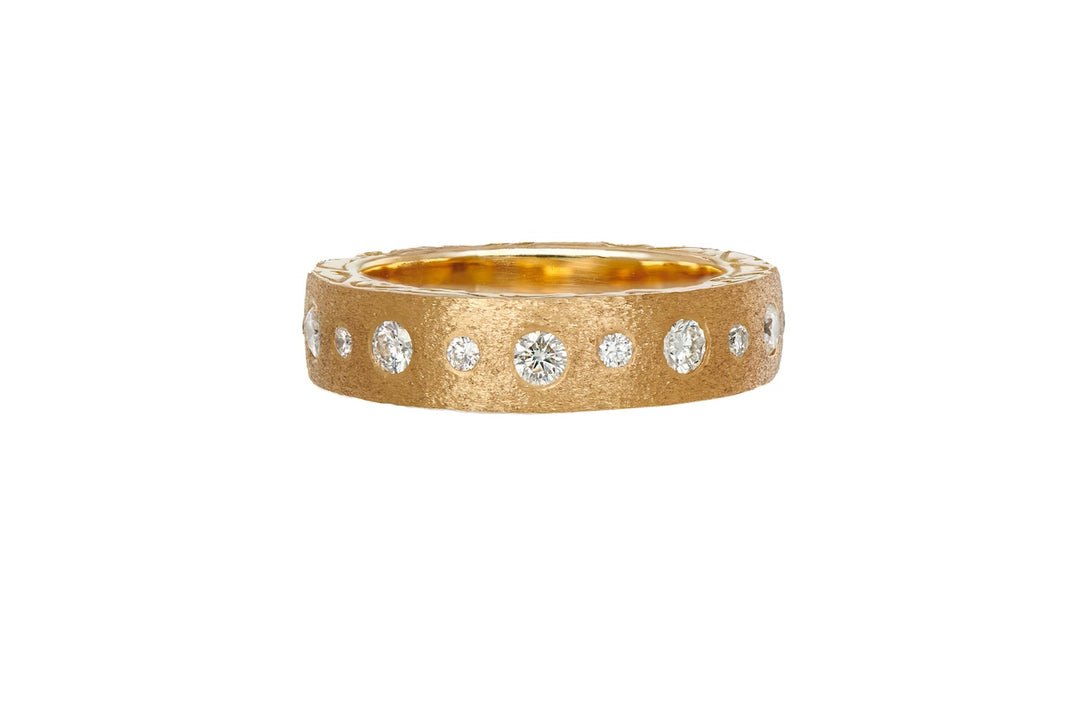 18K Yellow Gold Modern & Diamond Dunes Eternity Ring