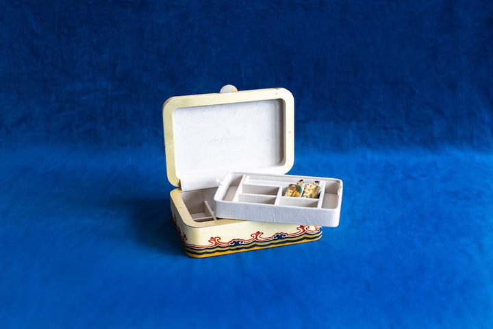 Marquetry Jewelry Box with Birds Pattern by Silvia Furmanovich