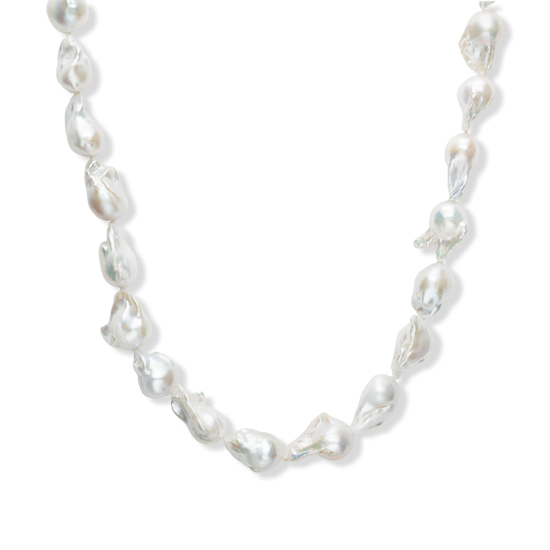 18K Yellow Gold White Freshwater Pearl Necklace