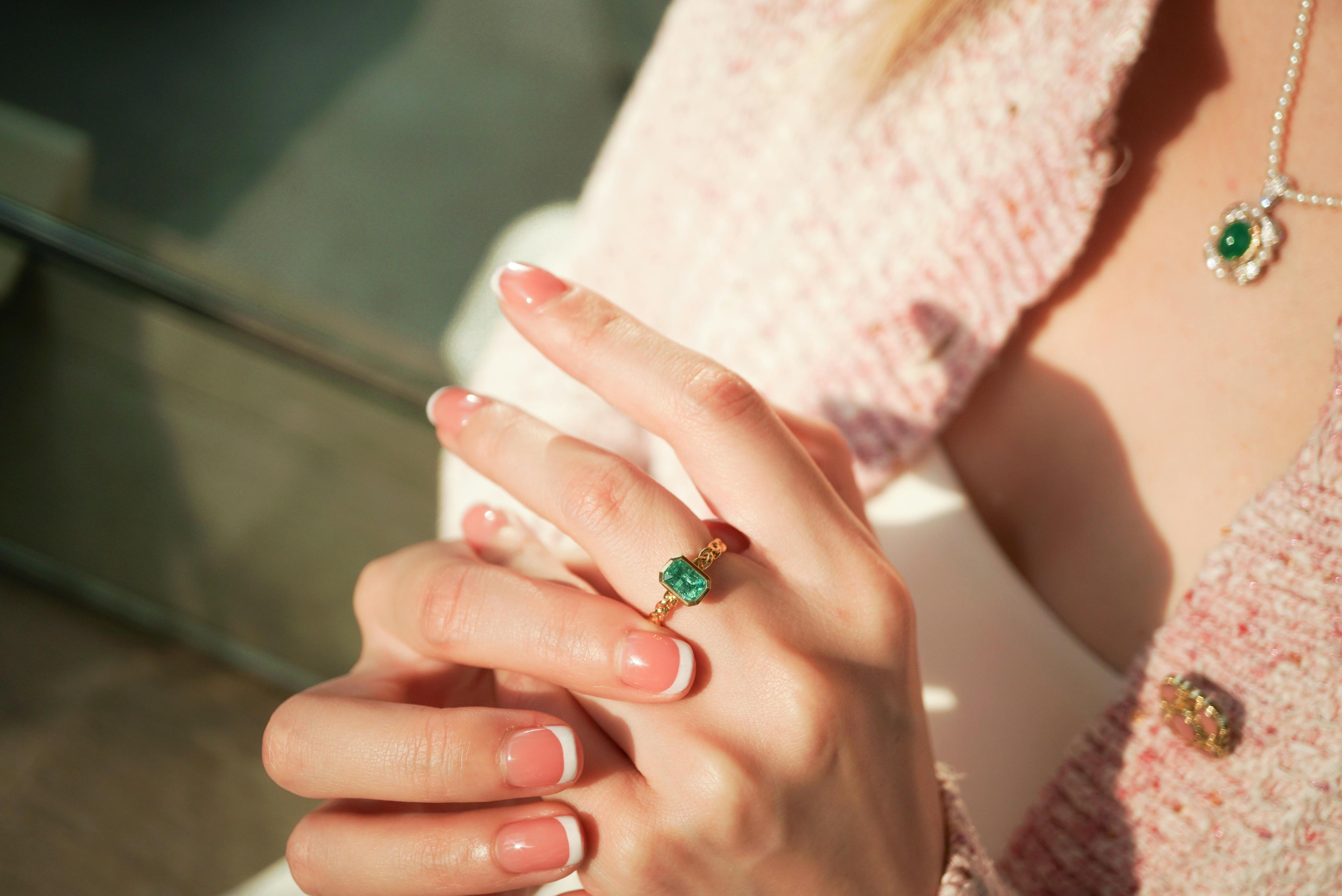 Emerald or Peridot? Choosing the Right Green Gem