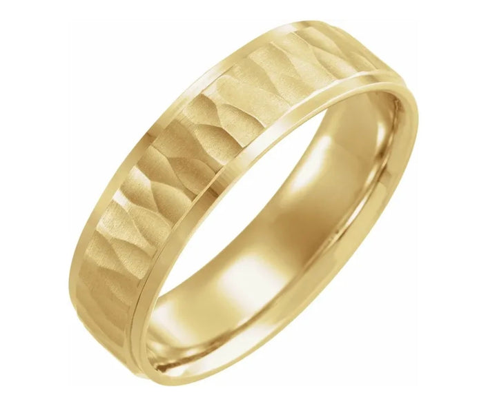 14K Yellow Gold Men's 6mm Comfort Fit Band with Stepped-Edge & Matte Hammer Finish