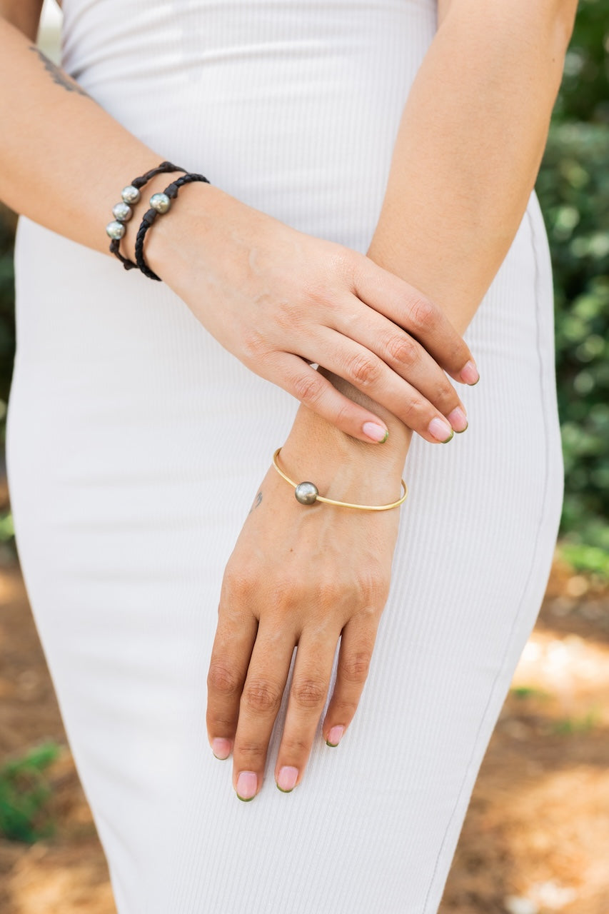 18K Yellow Gold Tahitian Pearl Small Bangle Bracelet