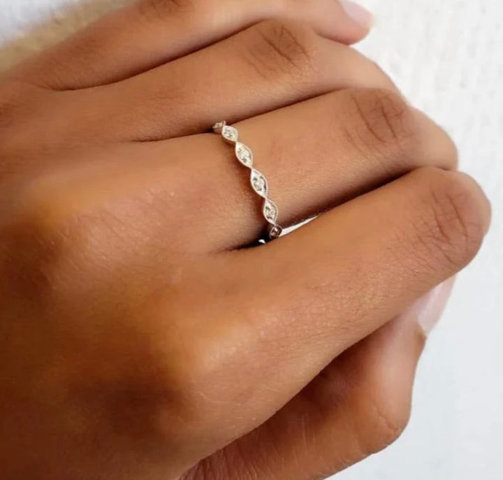 18K White Gold Eleanor White Diamond Band
