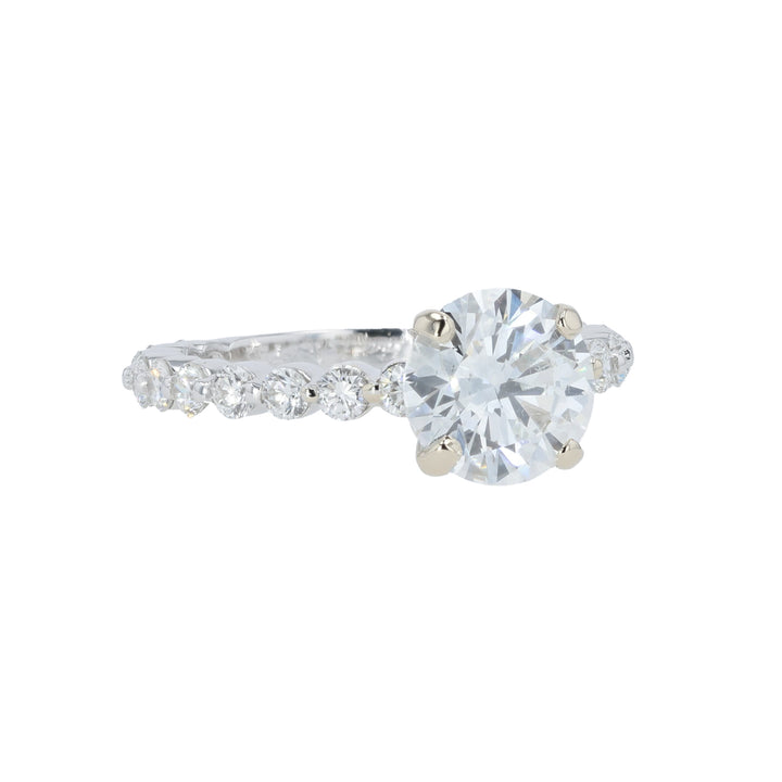18K White Gold & Lab Grown Round Brilliant Diamond Ring.