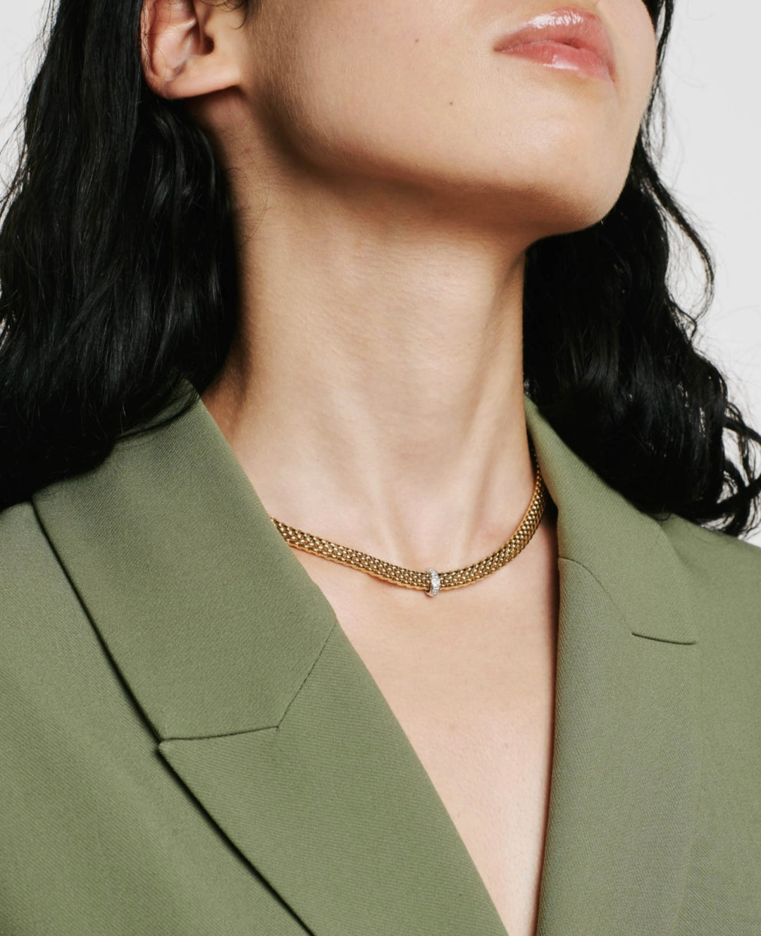 18K Yellow Gold Necklace with Round Brilliant Cut Diamond (0.10 cttw) Center Station
