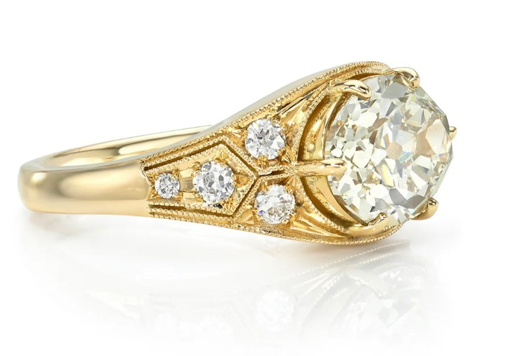 18K YG & Oval Modified Brilliant Diamond "Clara" Ring