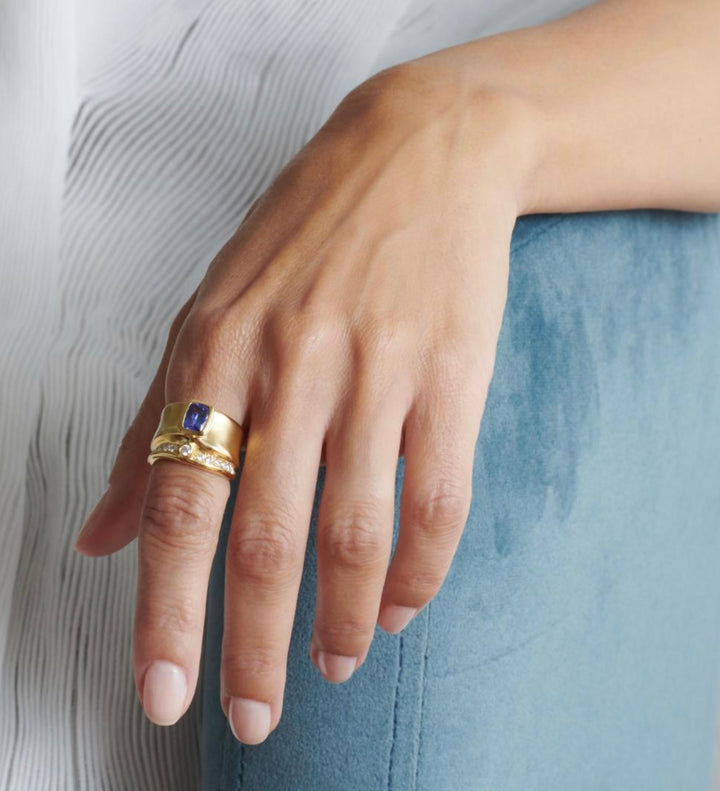 18K Yellow Gold "Montenapoleone" Ring with Tanzanite and Diamonds