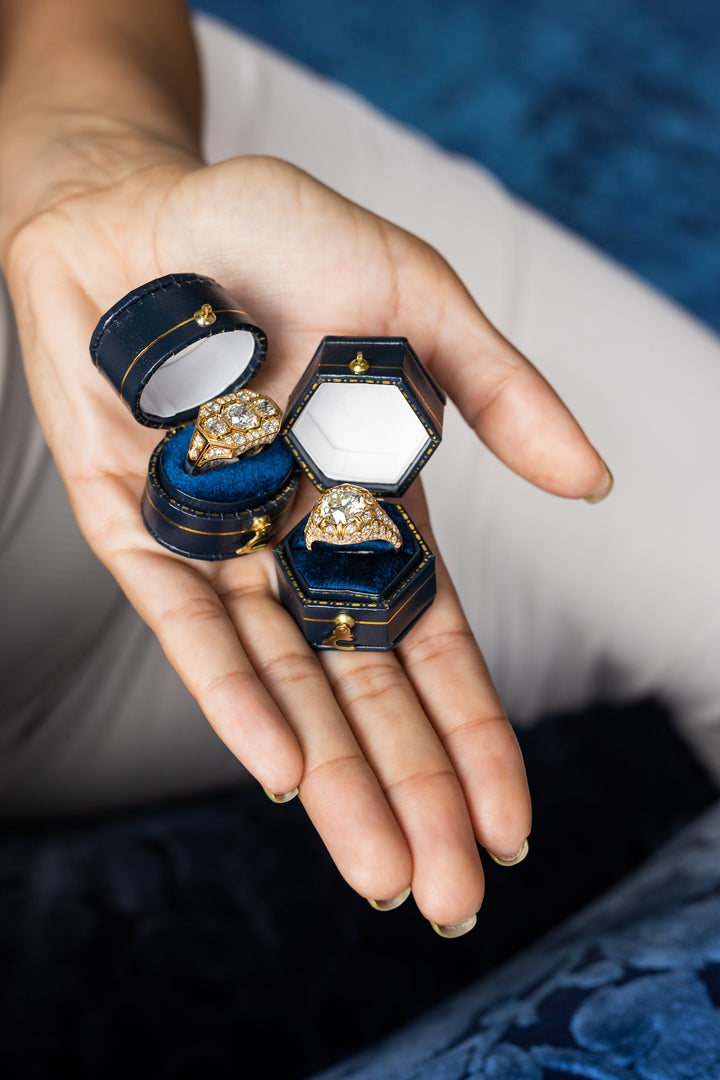 18K Yellow Gold Iris 3.26 carat Old European Cut Diamond Ring Model