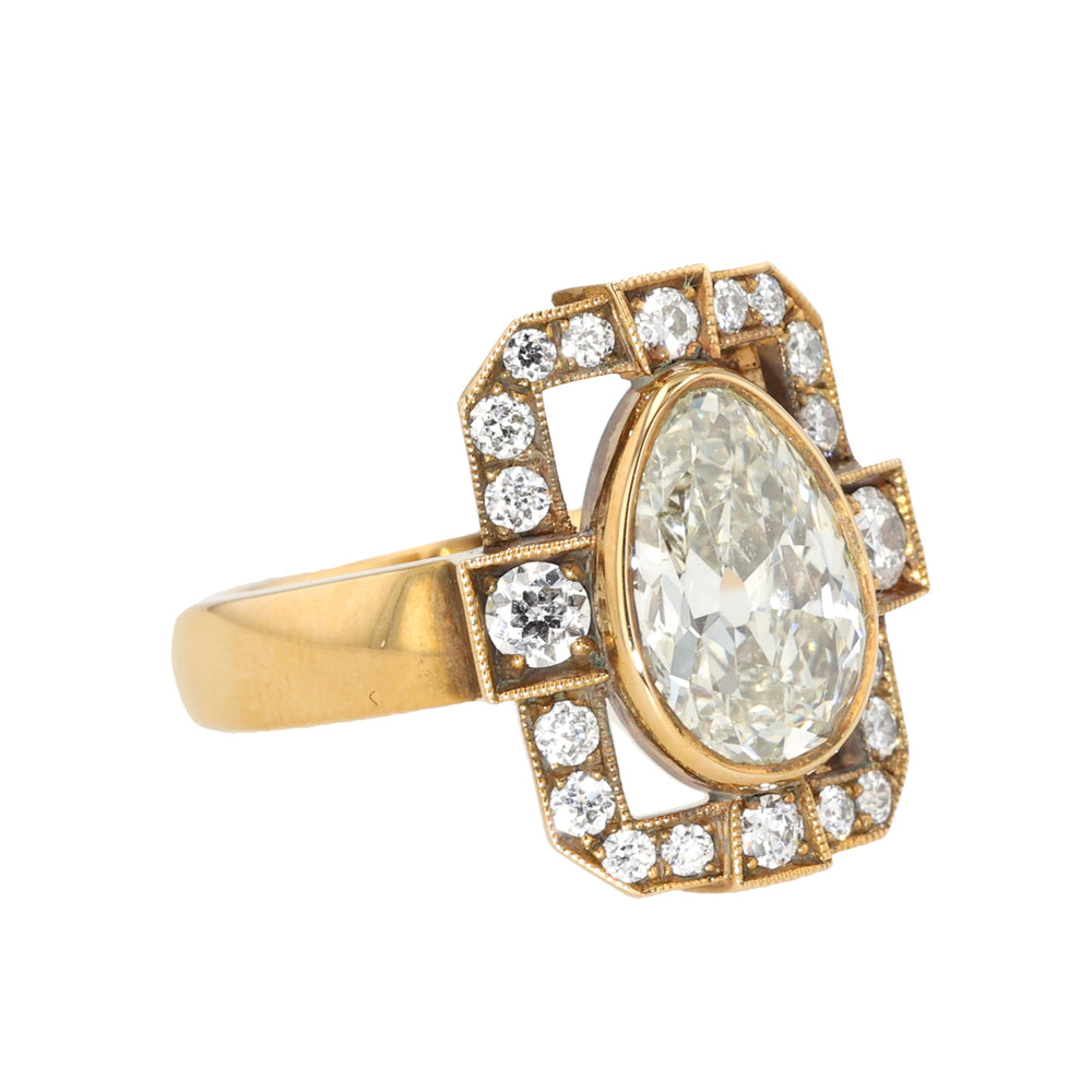 18K Yellow Gold Pear Shaped Diamond Katie Ring Side View