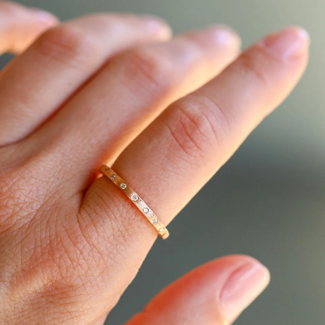 18K Rose Gold Dunes Narrow White Diamond Band
