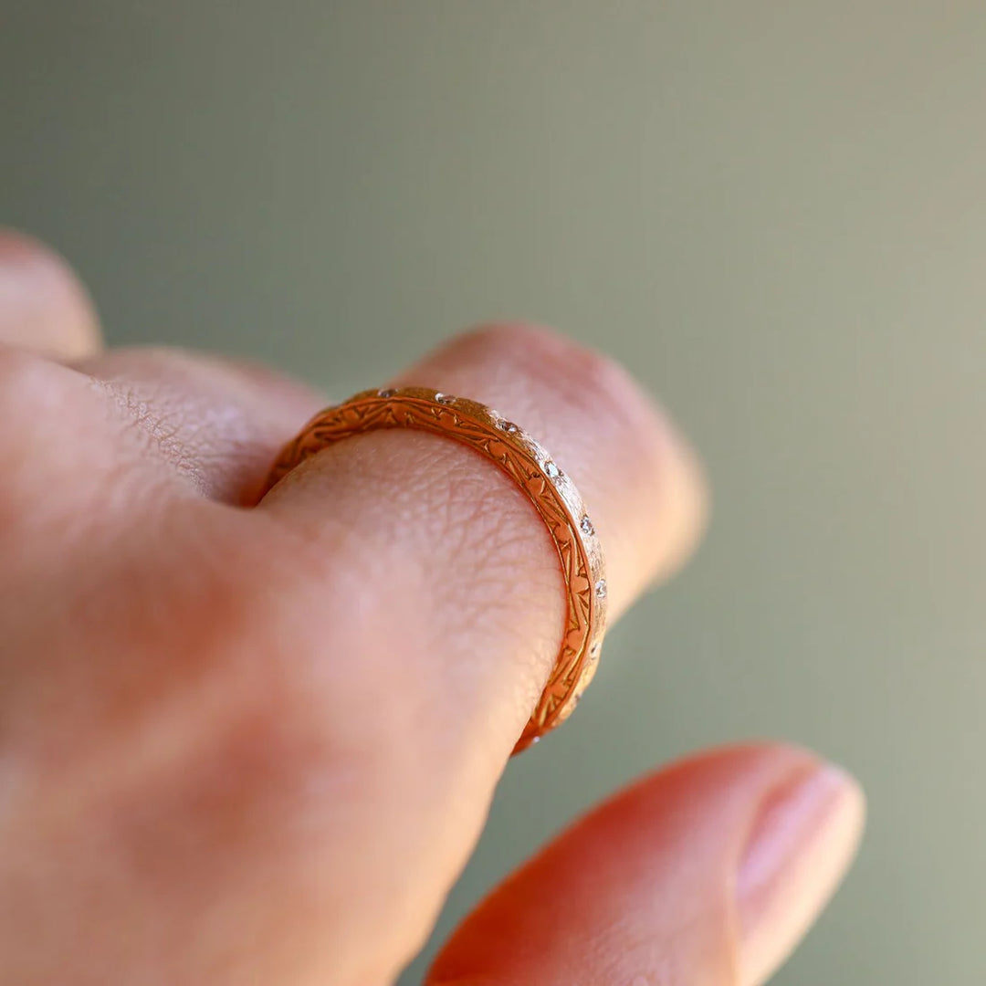 18K Rose Gold Dunes Narrow White Diamond Band