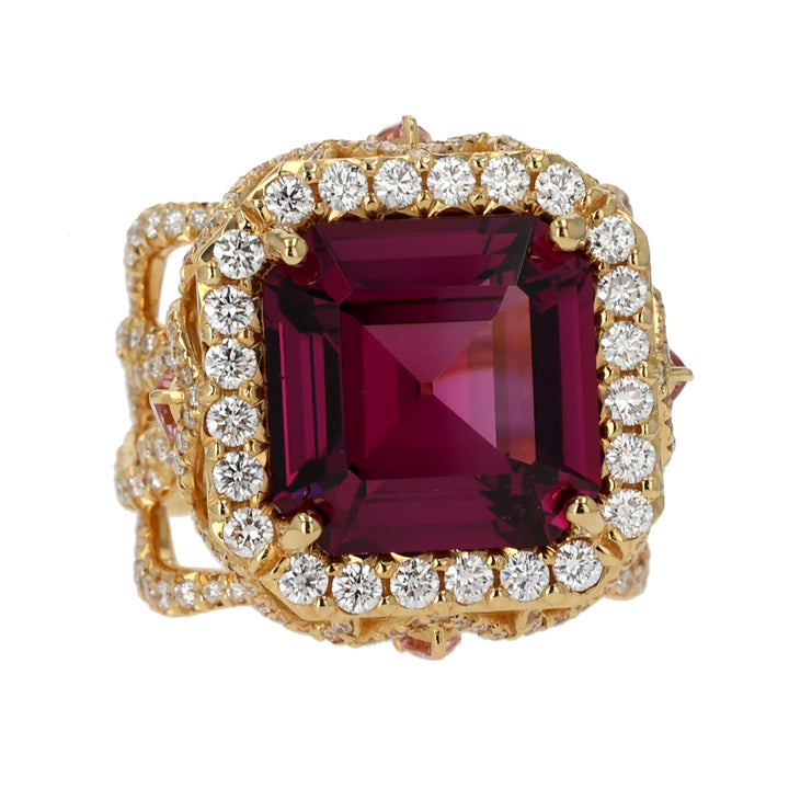 18K Yellow Gold Mahenge Garnet and Diamond Ring