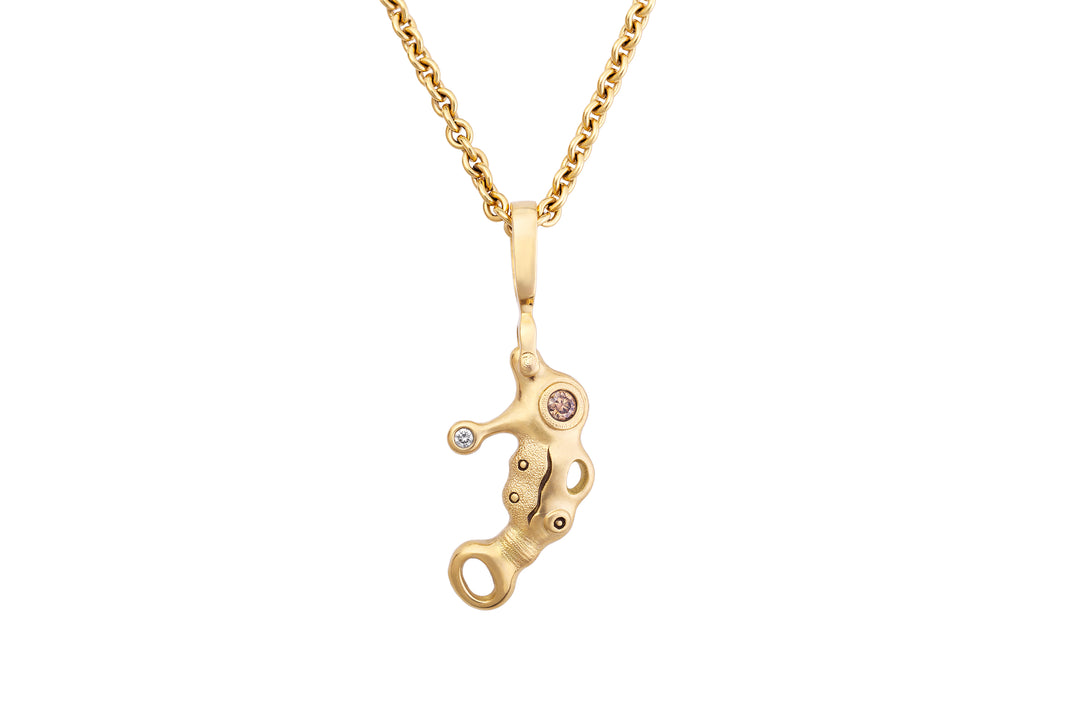 18K Yellow Gold "Seahorse" Pendant with Diamonds