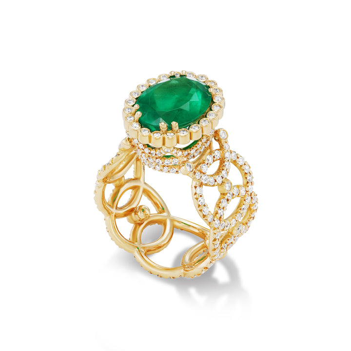 EMERALD ROYAL RING: 18K Yellow Gold,  Emerald and Diamond