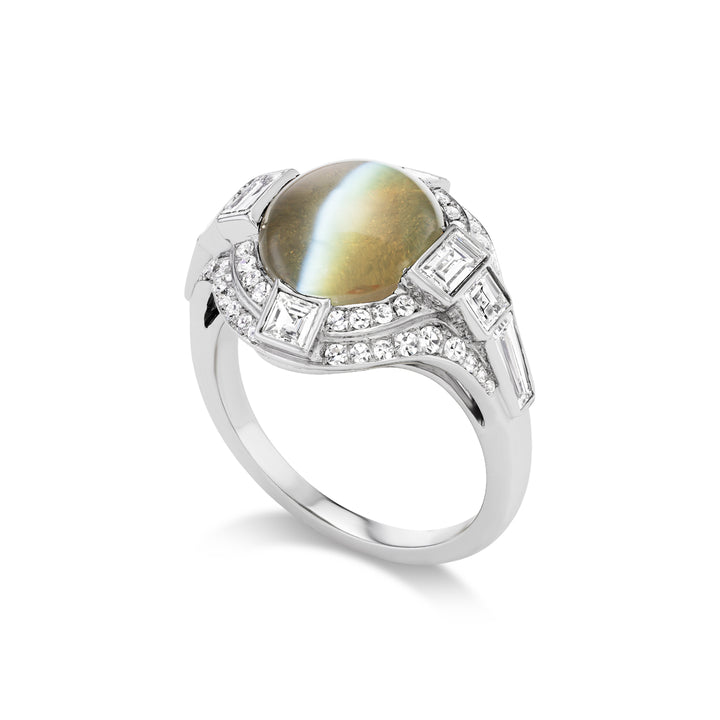 Platinum Ring with Cat's Eye Alexandrite and Diamonds