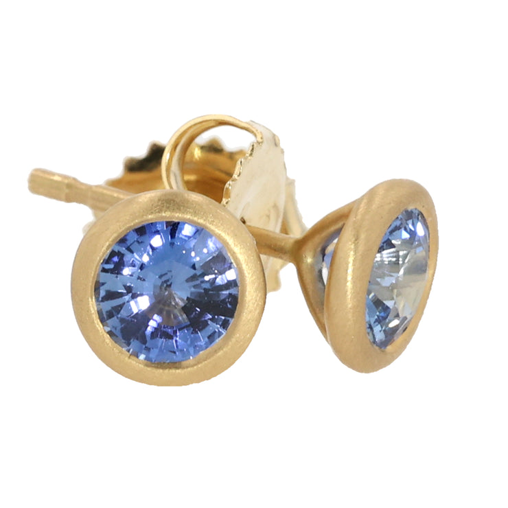 18K Yellow Gold Bezel Set Blue Sapphire Stud Earrings