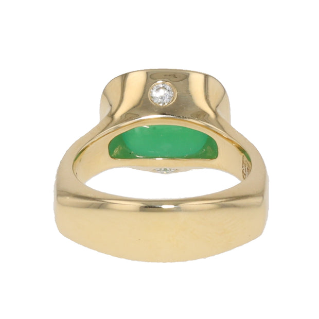 18K Yellow Gold Sugarloaf Chrysoprase and Diamond Ring